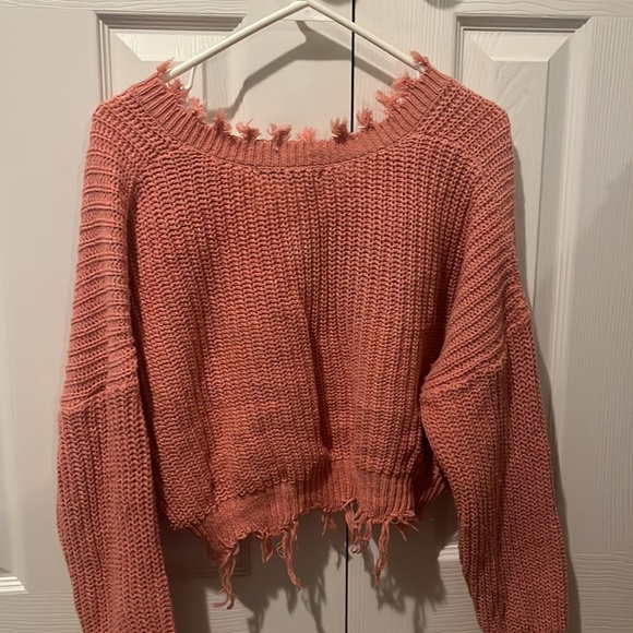 Zaful Cropped Off the Shoulder Sweater - Picture 2 of 3